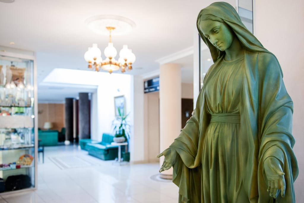 Hotel Christ Roi Lourdes Kültér fotó